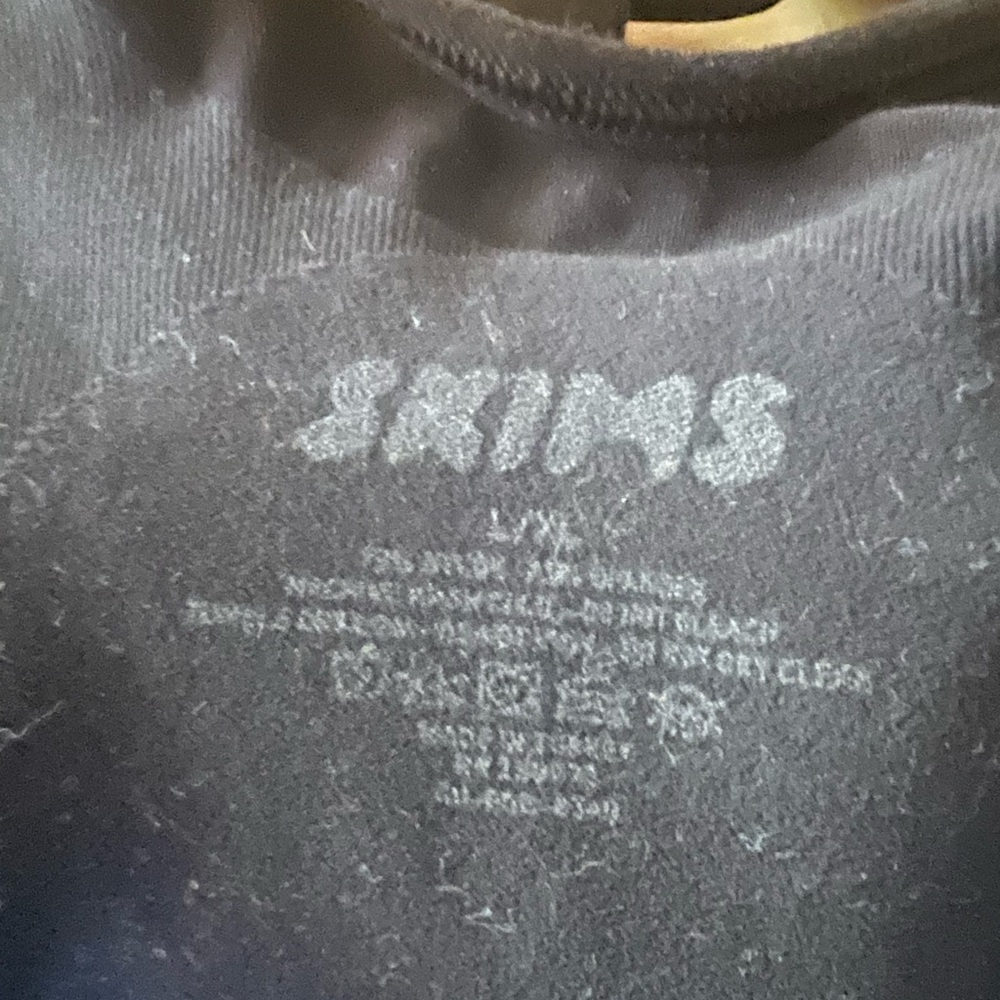SKIMS L/XL Bodysuit